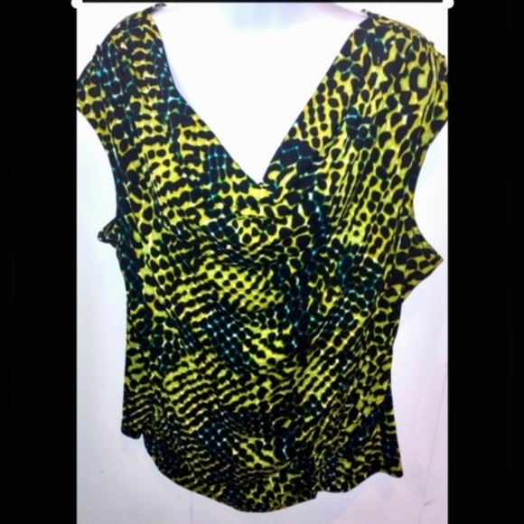 Draping Scoop Neck Sleeveless Worthington Women's Top - Picture 3 of 12